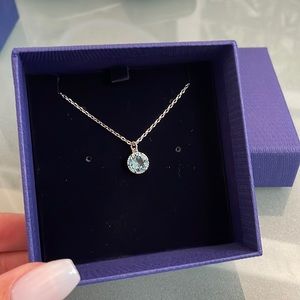 Aquamarine pendant necklace